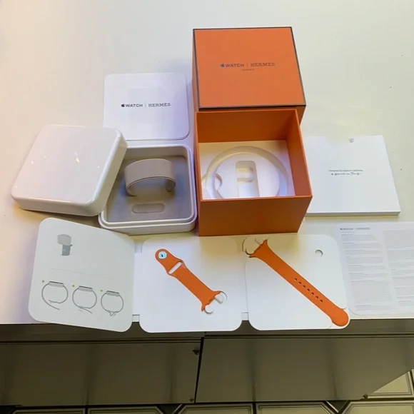 Hermes Authentic Mens Orange Apple Watch band/strap with all boxes+papers  2017